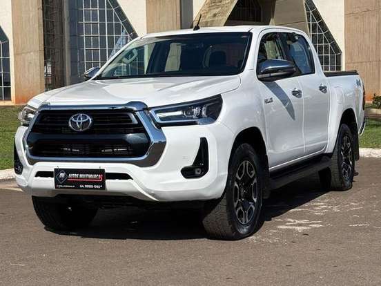 TOYOTA-HILUX-2.8 D-4D TURBO DIESEL CD SRV 4X4 AUTOMÁTICO TOYOTA-HILUX-2024