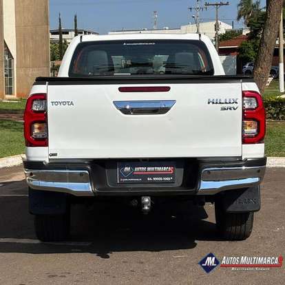 TOYOTA-HILUX-2024