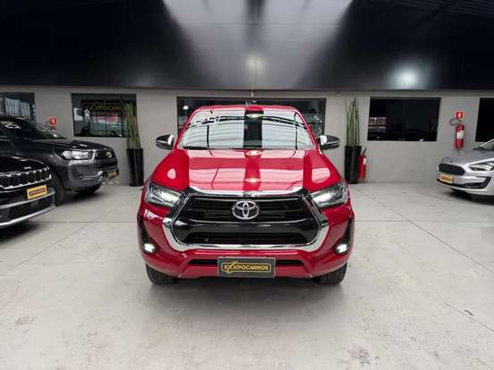 TOYOTA-HILUX-2.8 D-4D TURBO DIESEL CD SRV 4X4 AUTOMÁTICO TOYOTA-HILUX-2025