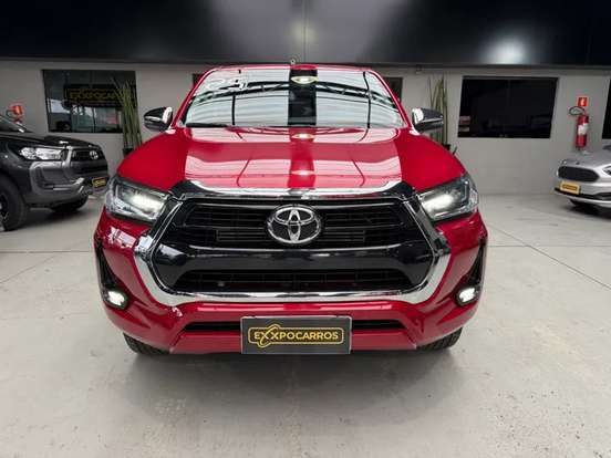 TOYOTA-HILUX-2.8 D-4D TURBO DIESEL CD SRV 4X4 AUTOMÁTICO TOYOTA-HILUX-2025