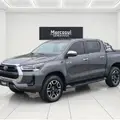 TOYOTA HILUX 2.8 D-4D TURBO DIESEL CD SRX 4X4 AUTOMÁTICO TOYOTA HILUX 2.8 D-4D TURBO DIESEL CD SRX 4X4 AUTOMÁTICO