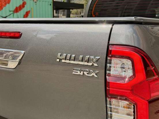TOYOTA-HILUX-2026