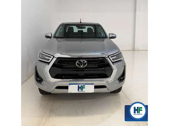 TOYOTA-HILUX-2.8 D-4D TURBO DIESEL CD SRX 4X4 AUTOMÁTICO TOYOTA-HILUX-2021