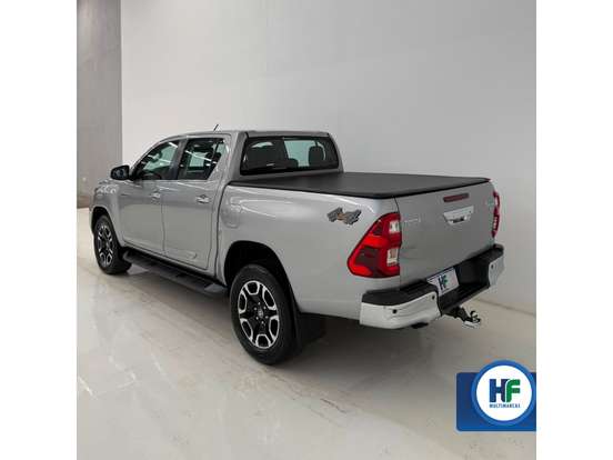 TOYOTA-HILUX-2021