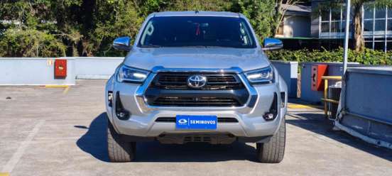 TOYOTA-HILUX-2025