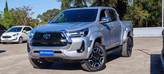 TOYOTA-HILUX-2025
