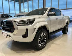 TOYOTA HILUX 2.8 D-4D TURBO DIESEL CD SRX PLUS 4X4 AUTOMÁTICO TOYOTA HILUX 2.8 D-4D TURBO DIESEL CD SRX PLUS 4X4 AUTOMÁTICO