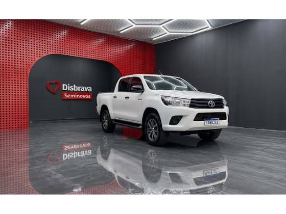 TOYOTA HILUX 2.8 POWER PACK 4X4 CD 16V DIESEL 4P MANUAL