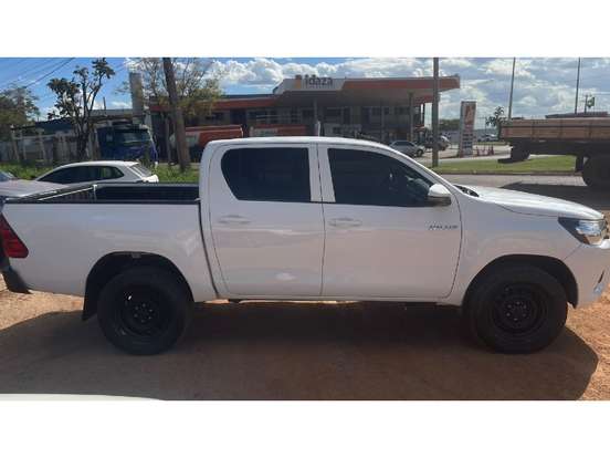 TOYOTA-HILUX-2.8 POWER PACK 4X4 CD 16V DIESEL 4P MANUAL TOYOTA-HILUX-2020
