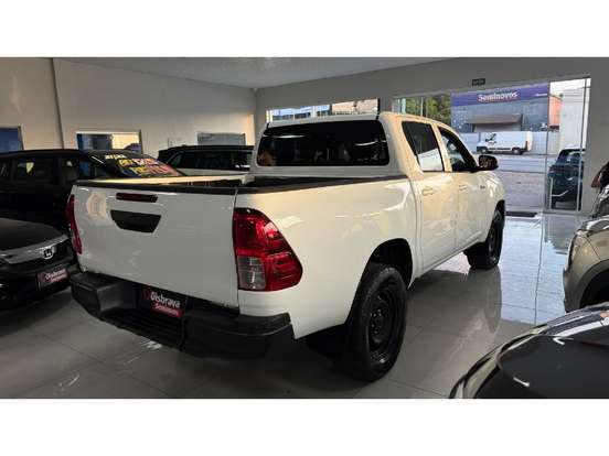TOYOTA-HILUX-2020