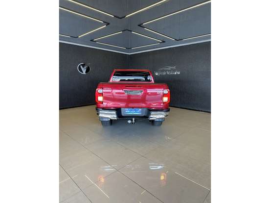 TOYOTA-HILUX-2.8 SR 4X4 CD 16V DIESEL 4P AUTOMÁTICO TOYOTA-HILUX-2017