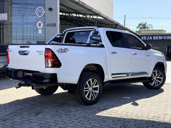 TOYOTA-HILUX-2.8 SRV 4X4 CD 16V DIESEL 4P AUTOMÁTICO TOYOTA-HILUX-2019