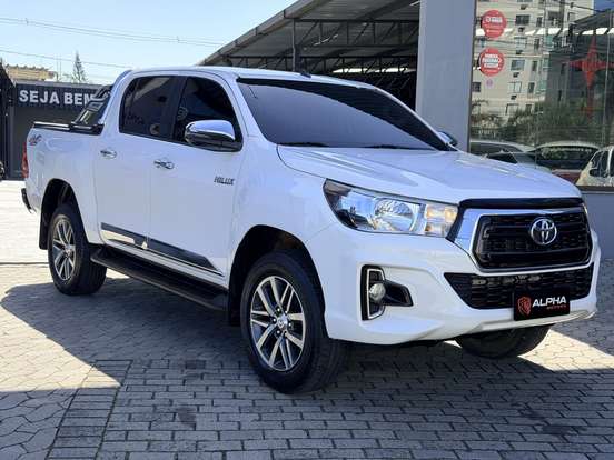 TOYOTA-HILUX-2.8 SRV 4X4 CD 16V DIESEL 4P AUTOMÁTICO TOYOTA-HILUX-2019