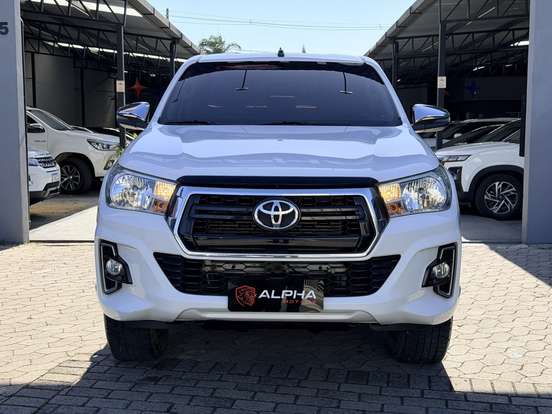 TOYOTA-HILUX-2019