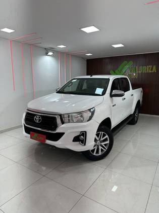 TOYOTA HILUX 2.8 SRV 4X4 CD 16V DIESEL 4P AUTOMÁTICO