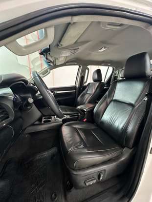 TOYOTA-HILUX-2019