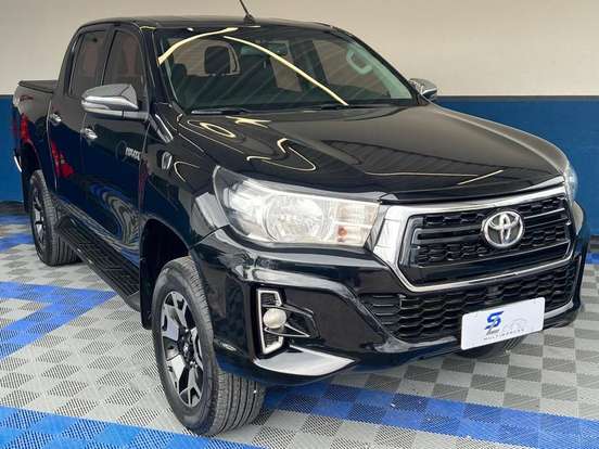 TOYOTA-HILUX-2020