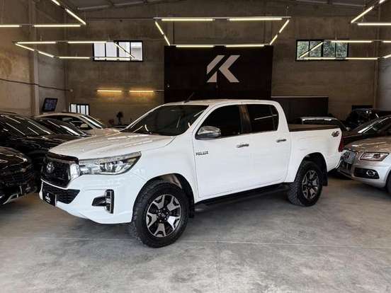 TOYOTA-HILUX-2.8 SRX 4X4 CD 16V DIESEL 4P AUTOMÁTICO TOYOTA-HILUX-2019