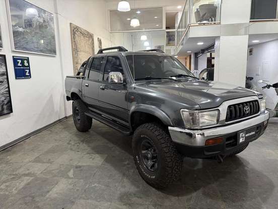 TOYOTA-HILUX-3.0 SRV 4X4 CD 16V TURBO DIESEL 4P MANUAL TOYOTA-HILUX-2002