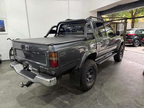 TOYOTA-HILUX-3.0 SRV 4X4 CD 16V TURBO DIESEL 4P MANUAL TOYOTA-HILUX-2002