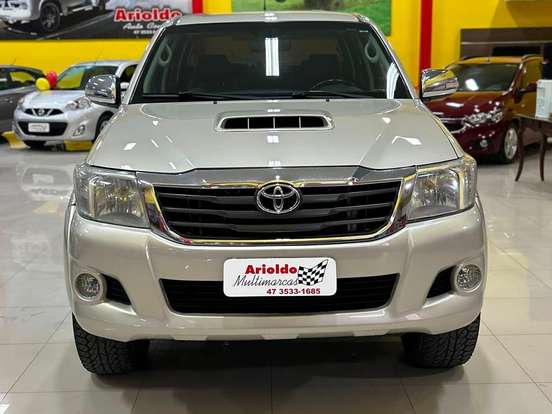 TOYOTA-HILUX-3.0 SRV 4X4 CD 16V TURBO INTERCOOLER DIESEL 4P AUTOMÁTICO TOYOTA-HILUX-2011