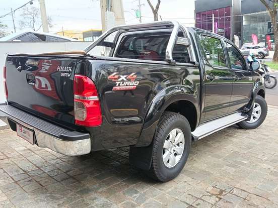 TOYOTA-HILUX-2013