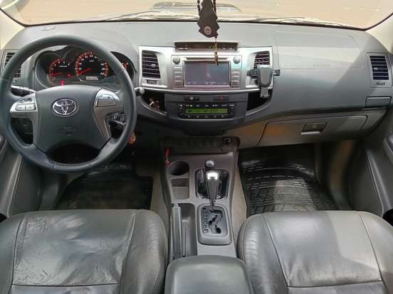 TOYOTA-HILUX-3.0 SRV 4X4 CD 16V TURBO INTERCOOLER DIESEL 4P AUTOMÁTICO TOYOTA-HILUX-2013