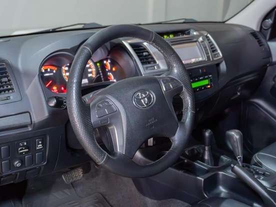 TOYOTA-HILUX-3.0 SRV 4X4 CD 16V TURBO INTERCOOLER DIESEL 4P AUTOMÁTICO TOYOTA-HILUX-2015
