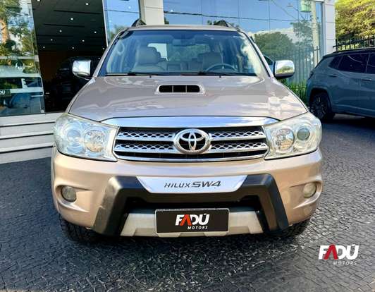 TOYOTA-HILUX-3.0 SRV 4X4 CD 7 LUGARES 16V TURBO INTERCOOLER DIESEL 4P AUTOMÁTICO TOYOTA-HILUX-2011