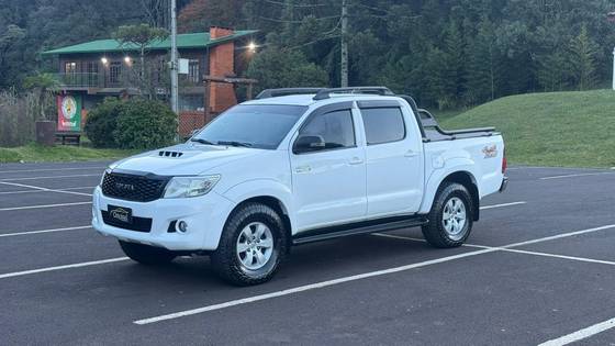 TOYOTA HILUX 3.0 STD 4X4 CD 16V TURBO INTERCOOLER DIESEL 4P MANUAL