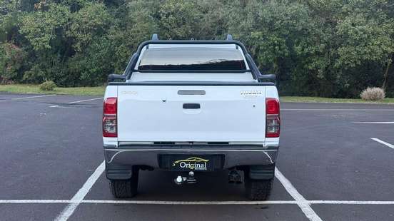 TOYOTA-HILUX-2014