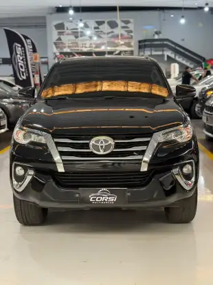 TOYOTA-HILUX SW4-2018