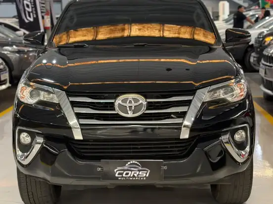 TOYOTA-HILUX SW4-2.7 SR 4X2 16V FLEX 4P AUTOMÁTICO TOYOTA-HILUX SW4-2018