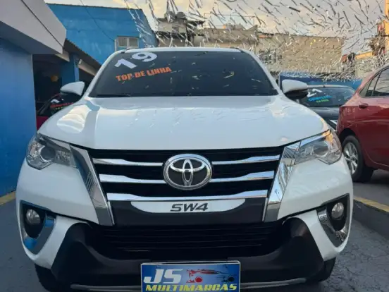 TOYOTA-HILUX SW4-2.7 SRV 7 LUGARES 4X2 16V FLEX 4P AUTOMÁTICO TOYOTA-HILUX SW4-2018