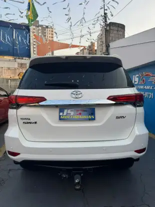 TOYOTA-HILUX SW4-2018