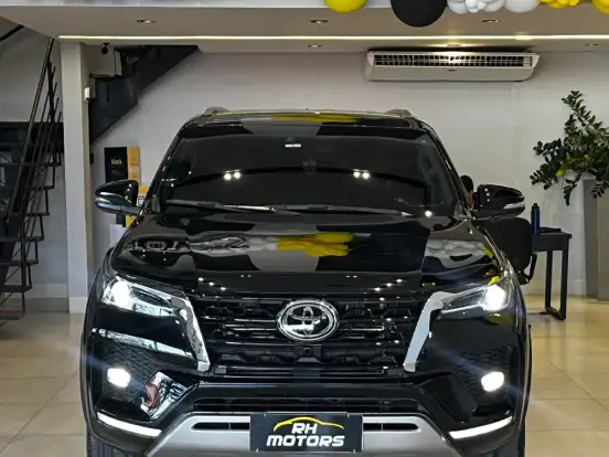 TOYOTA-HILUX SW4-2.8 D-4D TURBO DIESEL SRX 7L 4X4 AUTOMÁTICO TOYOTA-HILUX SW4-2021