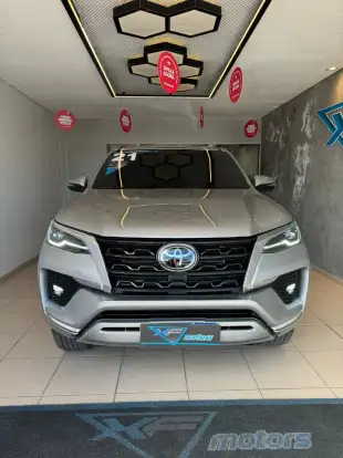 TOYOTA-HILUX SW4-2021