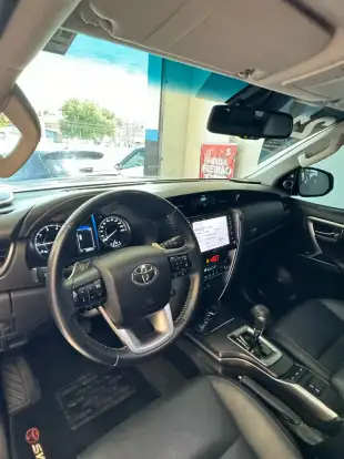 TOYOTA-HILUX SW4-2021