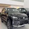 TOYOTA HILUX SW4 2.8 D-4D TURBO DIESEL SRX PLATINUM 7L 4X4 AUTOMÁTICO TOYOTA HILUX SW4 2.8 D-4D TURBO DIESEL SRX PLATINUM 7L 4X4 AUTOMÁTICO