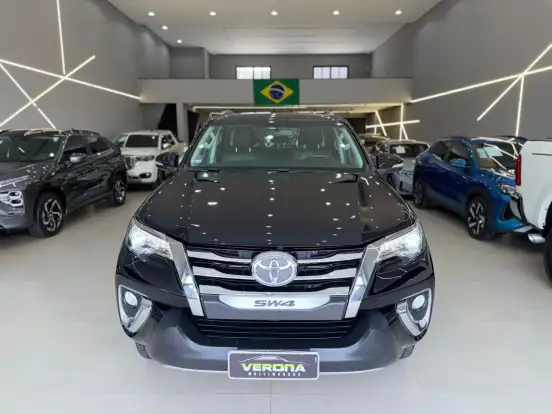 TOYOTA-HILUX SW4-2.8 SRX 4X4 16V TURBO INTERCOOLER DIESEL 4P AUTOMÁTICO TOYOTA-HILUX SW4-2016