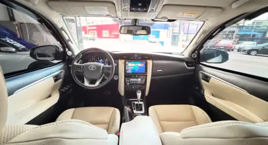 TOYOTA-HILUX SW4-2019