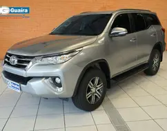 TOYOTA HILUX SW4 2.7 SR 4X2 16V FLEX 4P MANUAL TOYOTA HILUX SW4 2.7 SR 4X2 16V FLEX 4P MANUAL