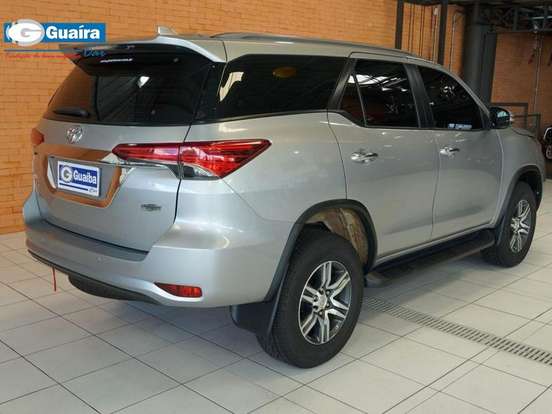 TOYOTA-HILUX SW4-2.7 SR 4X2 16V FLEX 4P MANUAL TOYOTA-HILUX SW4-2017