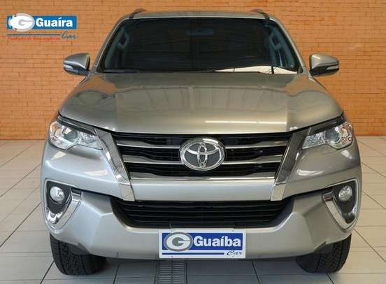 TOYOTA-HILUX SW4-2017