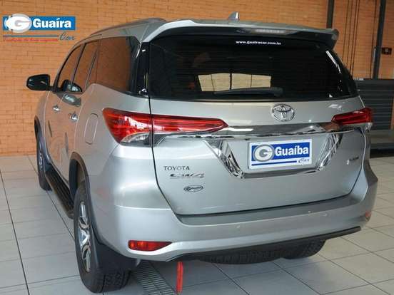 TOYOTA-HILUX SW4-2.7 SR 4X2 16V FLEX 4P MANUAL TOYOTA-HILUX SW4-2017