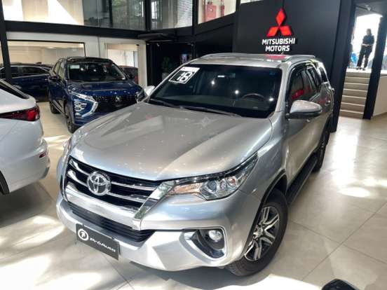 TOYOTA-HILUX SW4-2.7 SRV 7 LUGARES 4X2 16V FLEX 4P AUTOMÁTICO TOYOTA-HILUX SW4-2018