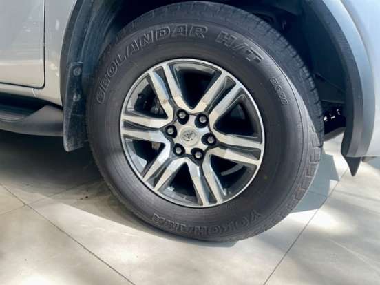 TOYOTA-HILUX SW4-2018
