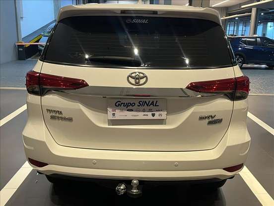 TOYOTA-HILUX SW4-2018