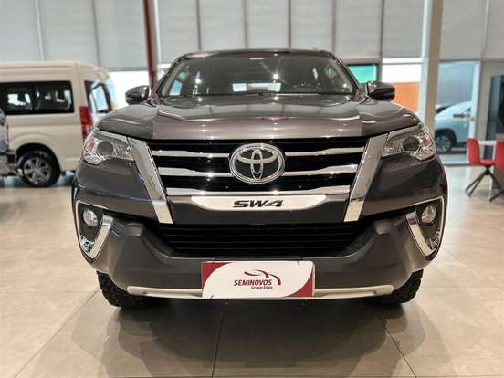 TOYOTA-HILUX SW4-2018