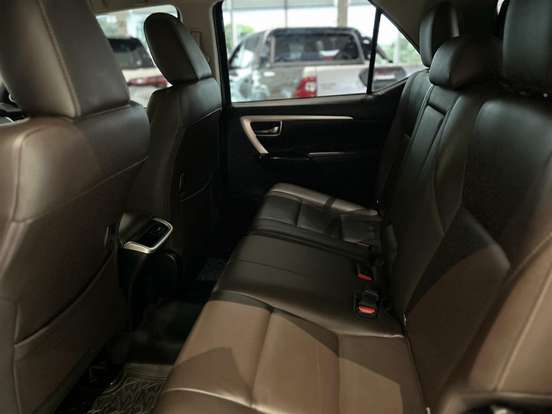 TOYOTA-HILUX SW4-2.7 SRV 7 LUGARES 4X2 16V FLEX 4P AUTOMÁTICO TOYOTA-HILUX SW4-2018